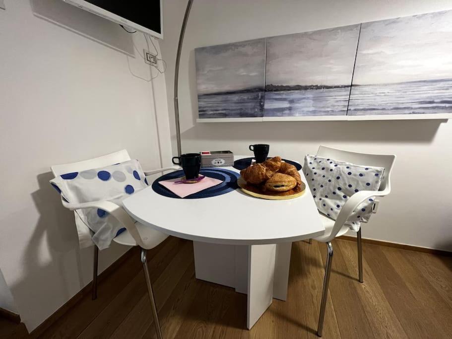 Tiny House In Centro Apartment บารี ภายนอก รูปภาพ
